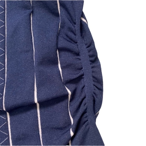 ATHLETA Finish Fast athletic work out running top - Picture 3 of 9